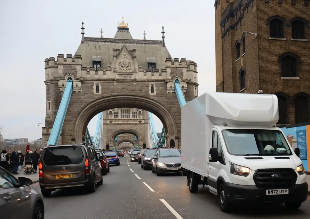 Man and Van Service in London Bridge